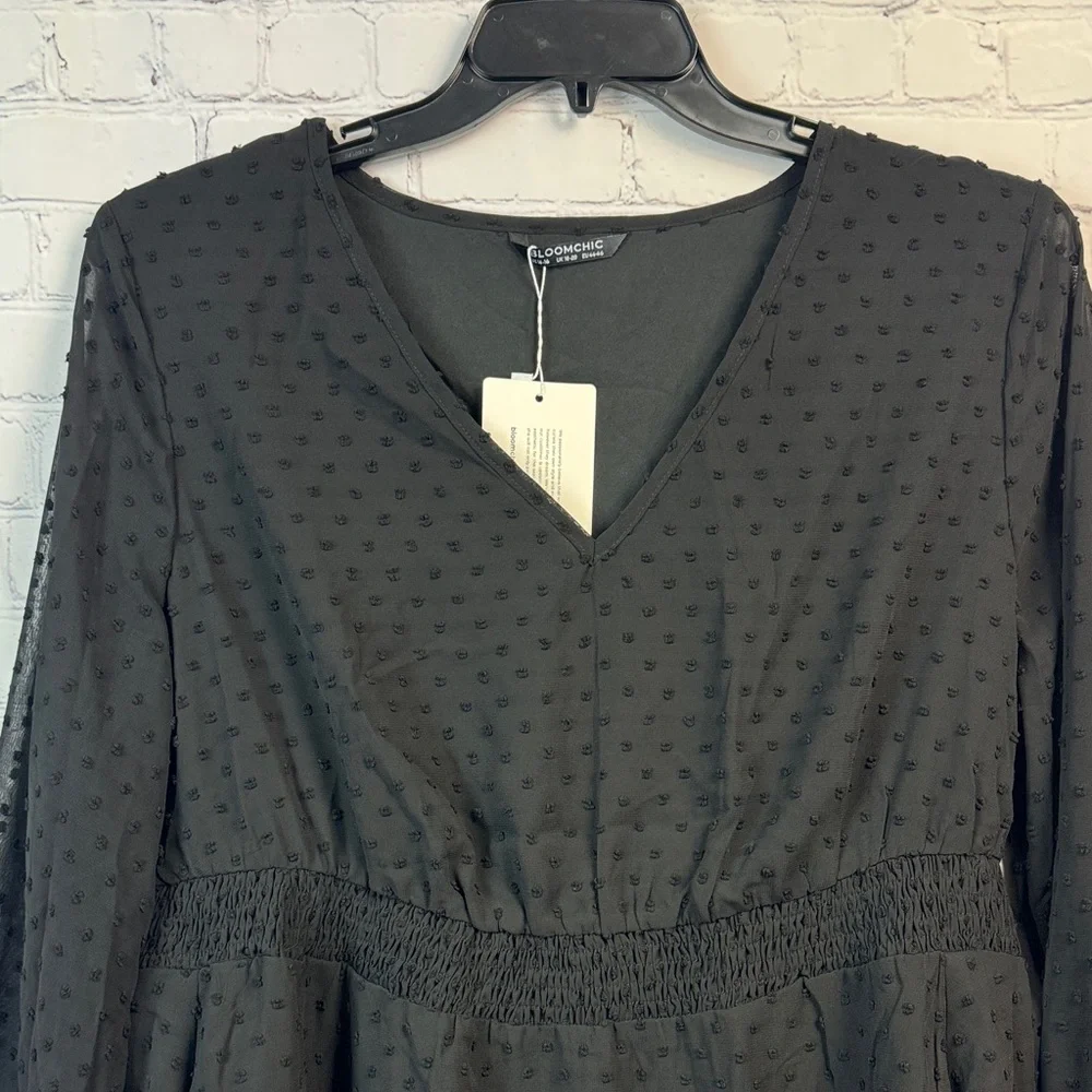 Elegant Black Dot Sheer Overlay Long Sleeve Dress Plus Size 1X - Picture 6 of 9